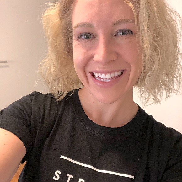 Meet your Posher, Katie - Picture 2 of 2